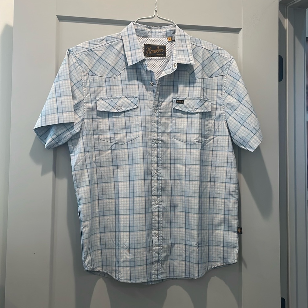 Shirt sleeve snap shirt